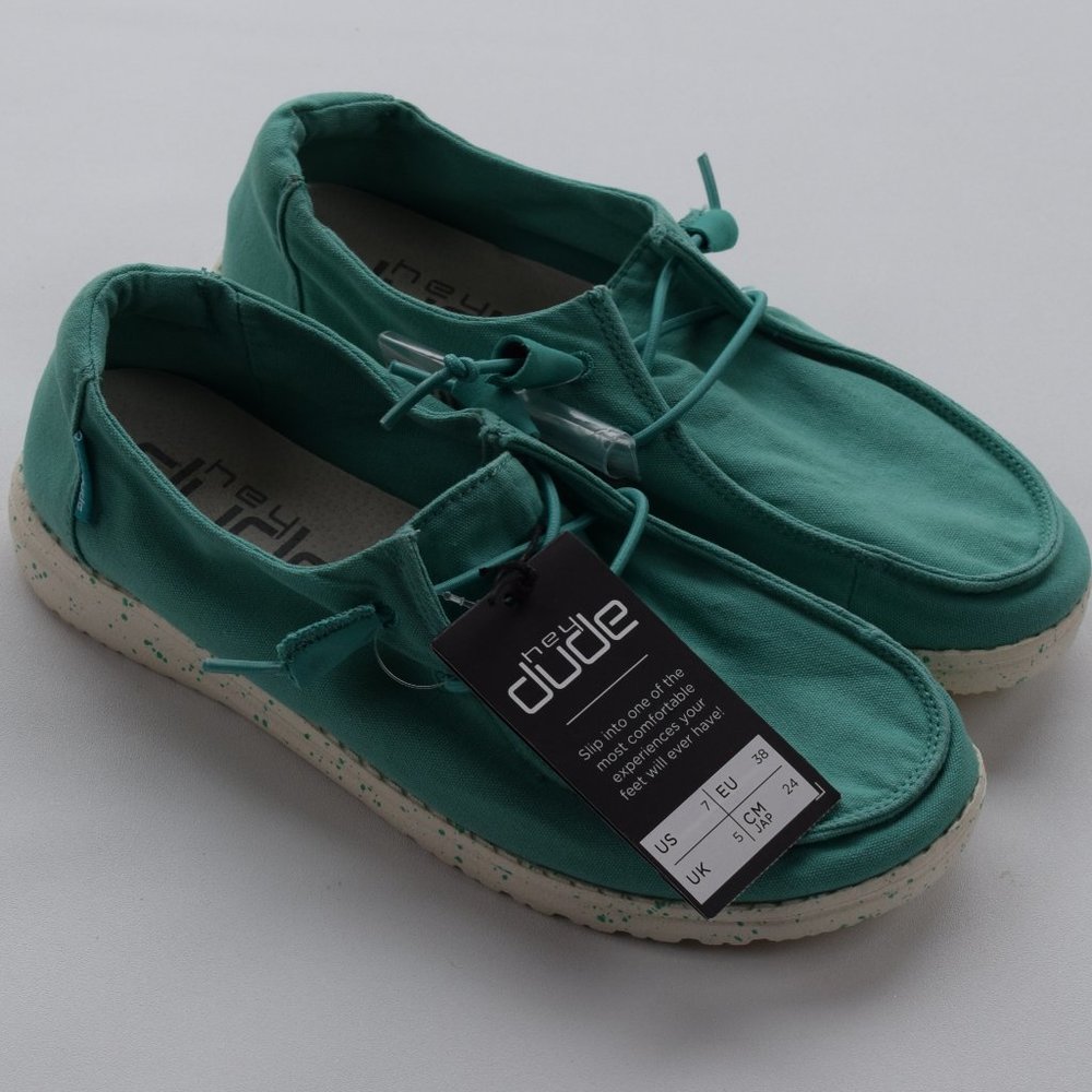 HEY DUDES  NEW!!! Women's Slip On Shoes